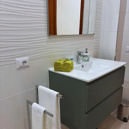 דירה Cheri' Maison *